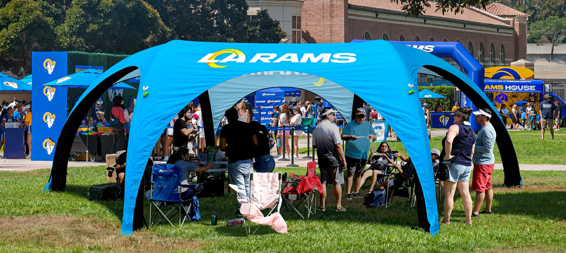 Extended inflatable tent for commercial events
